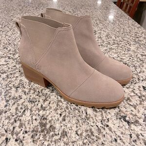 Sorel Cate Chelsea Booties- Waterproof Leather Rain Boot Women’s Size 11